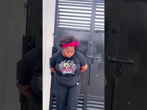 Dieser Mann Glaubt Ich Mache Witze Mit Ihm