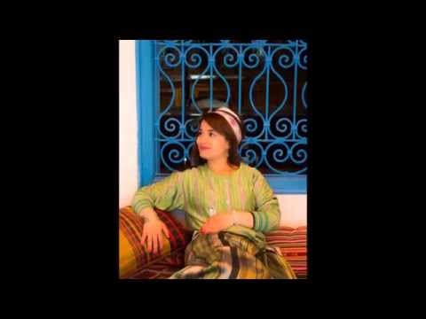 مفتون بغزرة عينيها