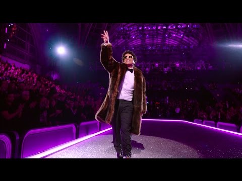 Bruno Mars Chunky From The Victoria S Secret 2016 Fashion Show Official Live Performance