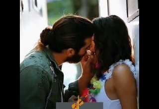 هذا مكانك واريدك يا غالي يلي منور الليالي