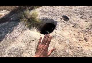 الاشارة الوحيدة الداله على وجود بئر مدفني