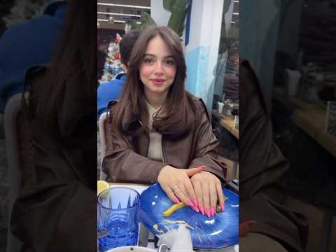 بيسان تأكل سمك ل أول مرة بيسان اسماعيل