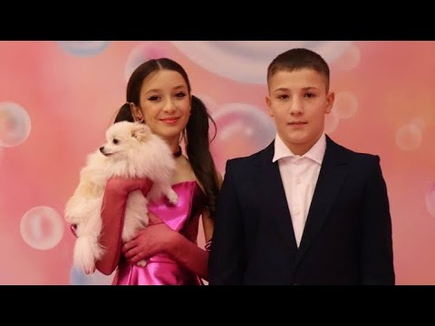 Mirela și Cristi Colesnic Picături Muzicale Barbie Girl