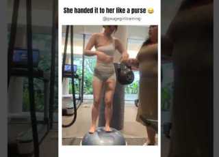 She Handed It To Her Like A Purse Fitnessgoals