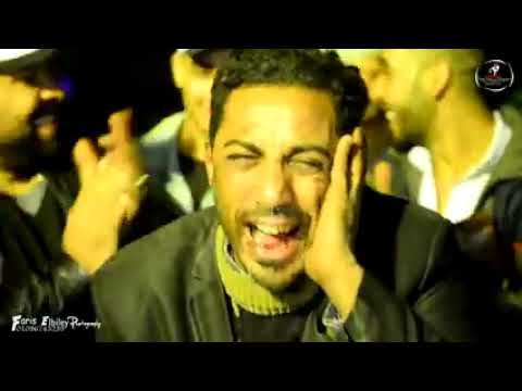 عزت حموده بيقلد صوت عبد الباسط حموده بلظبط وفرقه رضا البحراى بيصقفولو وواقفيتن حواليه