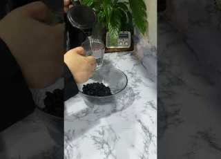  عصير الزبيب الأسود اللذيذ