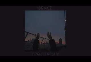 𝔩𝔢𝔴𝔦𝔰 𝔠𝔞𝔭𝔞𝔩𝔡𝔦 𝔤𝔯𝔞𝔠𝔢 𝔰𝔩𝔬𝔴𝔢𝔡 𝔡𝔬𝔴𝔫