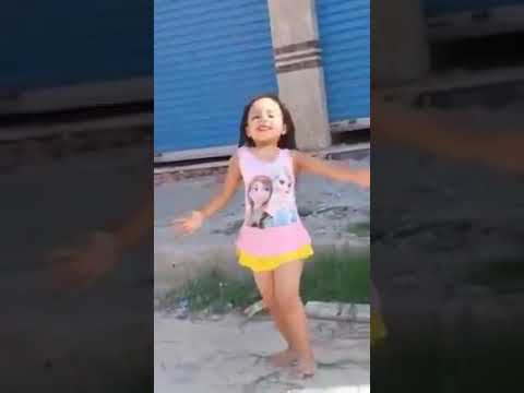 بنت زي العسل ترقص علي هوبا رجعنا ليكو