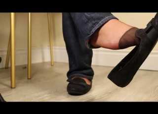  Wow Mature Woman Wearing Brown See Through Nylon Socks