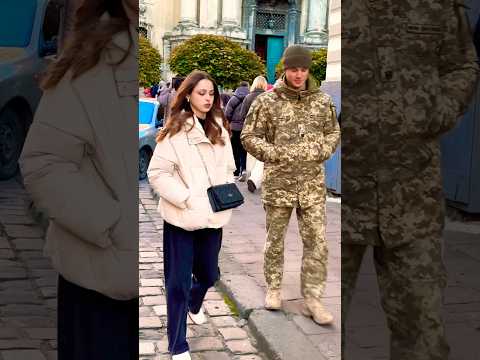 Гарний вибір Львів весна мода львівплощаринок