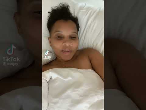 SALAMA AMUONYESHA MPENZI WAKE