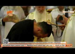 يوسف قس ا على مذبح كنيسة القديسة السيدة العذراء مريم النزهة الجديدة القاهرة