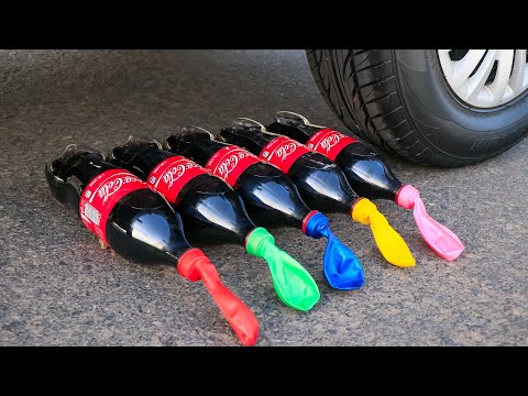 Aplastando Coca Cola Con Globos Y Otras Cosas Crujientes En Coche Aplastando Coca Cola Con Globos Y Otras Cosas Crujientes En Coche
