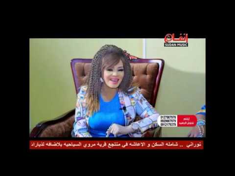 الفنانة جواهر تدندن للراحل محمد حسنين باغنية حكاية غريبة