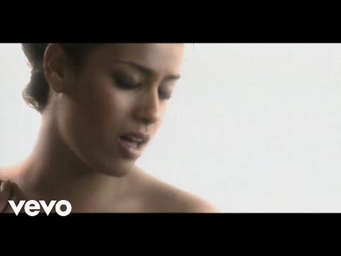 Amel Bent Tu N Es Plus Là Clip Officiel