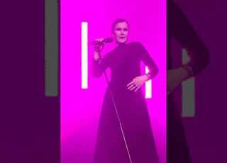 We Have A Situation Alison Moyet S Cool Dance Moves Cooldancemoves 80s Yazoo Live