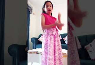 قلودة قلودة قلودة عشان شخصيتك مش موجوده