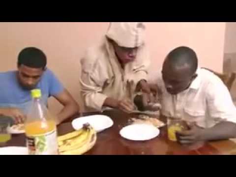 Daawo Sheydaanka Iyo Sida Uu Cunada Ula Cuno Dadkaan Bisinka Qabsan