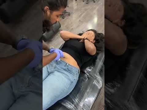 N A V E L P I E R C I N G