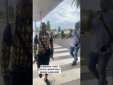 Shorts ILA KIBWANA ANA MIKWARAA