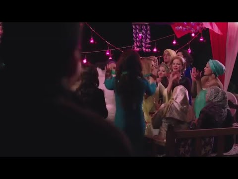 فيلم الماء والخضرة والوجه الحسن وقف يتفرج عليها من بعيد ومش قادر يكلمها