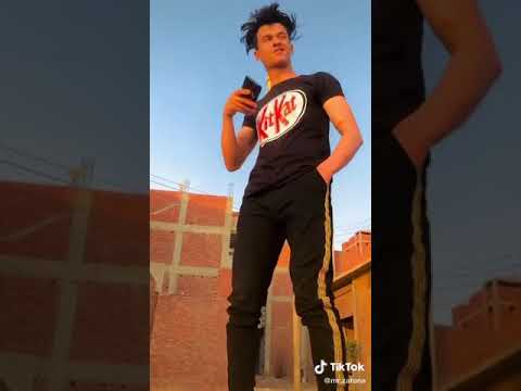 صاحبت صاحب شيطان كل يومين اروح سكران امي تبكي وابويا حيران وانا مش شاغل دماغي العجله بدات تدور صاحبت صاحب شيطان كل يومين اروح سكران امي تبكي وابويا حيران وانا مش شاغل دماغي العجله بدات تدور