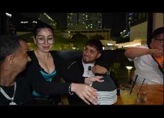 Gemelo Theo Try A Fancy Restaurant In Miami With Baby Alien