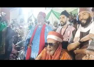  YANDA TA GUDANA A GAGARUMIN TARON MAULUDIN ANNABI S A W TARE DA YAYAN MAULANA SHEIKH DAHIRU BAUCHI