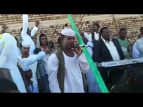 الشاعر علاءالدين ود الكنان بحضور الشاعر ودابلهب والفنان بله الرفاعي