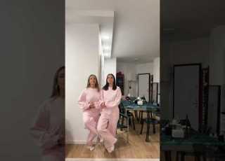 Io E Mia Sorella Balliamo