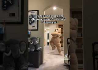 Giant Teddy Bear Dancing Meme To The Bk Remix Song