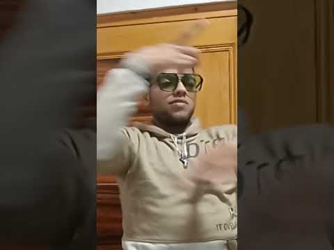 اخصامي عده وفلوس بس لكن القلب قلب خس احمد الحوت اخصامي عده وفلوس بس لكن القلب قلب خس احمد الحوت