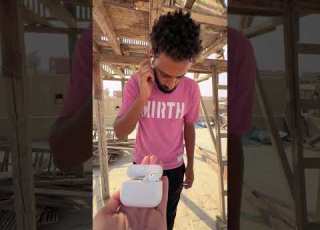  كام مسلم هيصلي علي محمد ص وكمل الفيديو لل اخر