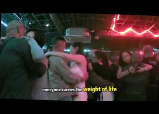 OLD MELODIES ECHO DEEP IN NIGHTTIME CHONGQING SOFT DANCE HEALS ADULTS INNER HARDSHIPS