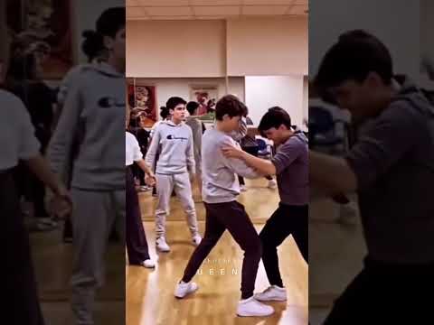 نظرات ليا ليتشا تواغيز