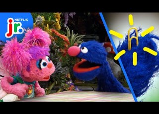  Grover S Paperclip Swap Challenge Sesame Street Netflix Jr
