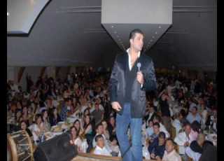 Hnade2009 فارس كرم أم ولادي