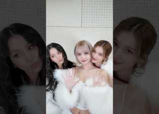 SET ME FREE Japanese Ver MOMO SANA CHAEYOUNG