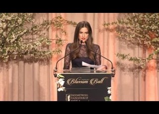  Allison Williams