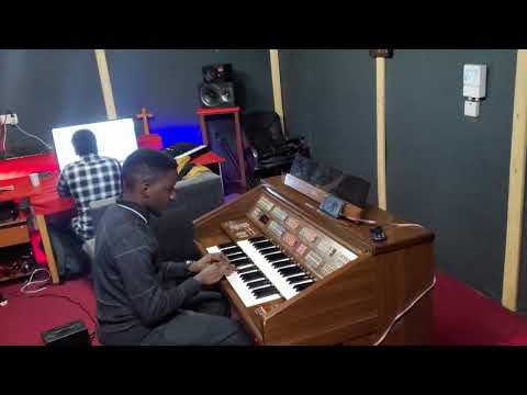 ALELUYA MSHUKURUNI BWANA BY RENATUS RWELAMIRA