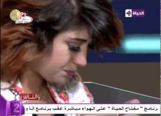  انا والناس دينا راقصة شعبيه تبكى على الهواء من تأثرها بكلام الشيخ أحمد صبرى عن التوبة