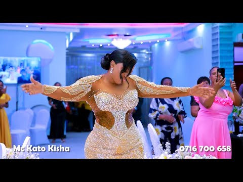 MREMBO ALIYEJITUNZA KWA ZAIDI YA MIAKA ISHIRINI NA TANO APATA MUME UTAPENDA ENTRACE YAKE MIRACLE MREMBO ALIYEJITUNZA KWA ZAIDI YA MIAKA ISHIRINI NA TANO APATA MUME UTAPENDA ENTRACE YAKE MIRACLE