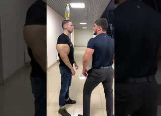  Meeting Chechen Hulk Vs Russian Bazooka Hands
