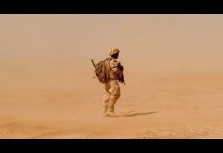 قصة حقيقية طيار عراقي طائرته تسقط داخل الاراضي الايرانية فيحاول الخروج منها وسط شدة الجوع والعطش