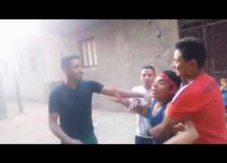  لما صاحبك يعمل بطل وهو عيل خرع مسخره