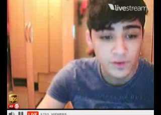  Zayn Malik Singing Let Me Love You Again