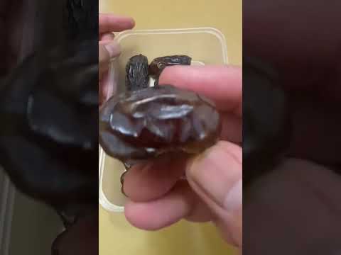 ASMR One Of The Best Dates Medjoul I Ve Tried Large Size Super Sweet And Creamy Shorts ASMR One Of The Best Dates Medjoul I Ve Tried Large Size Super Sweet And Creamy Shorts