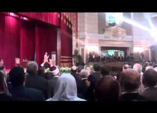  لحظة دخول مرسي حفل التنصيب بجامعة القاهرة