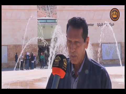 النوافلة مسيرة عطاء في العقد السابع من عمرة وما يزال يواصل عملة كدليل سياحي النوافلة مسيرة عطاء في العقد السابع من عمرة وما يزال يواصل عملة كدليل سياحي