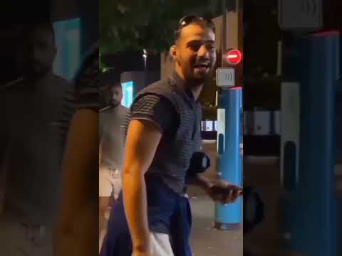 وحدي فالغربة فهميني ياما ياما